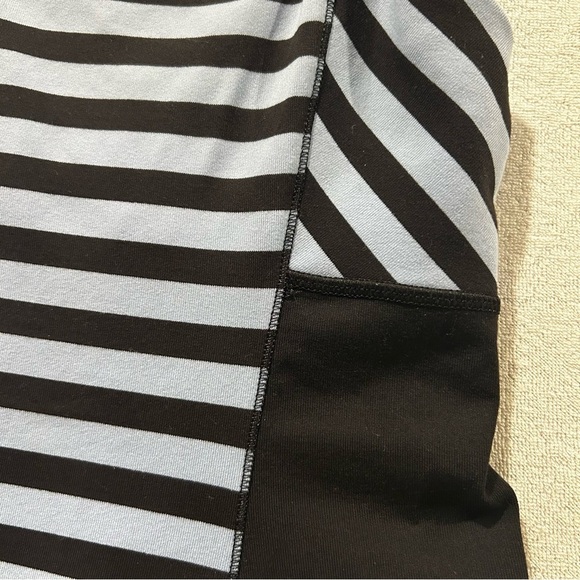 Sz 4 (fits 0 & 2) Lululemon Work It Out Lavender Black Striped Racerback Tank - Picture 7 of 7